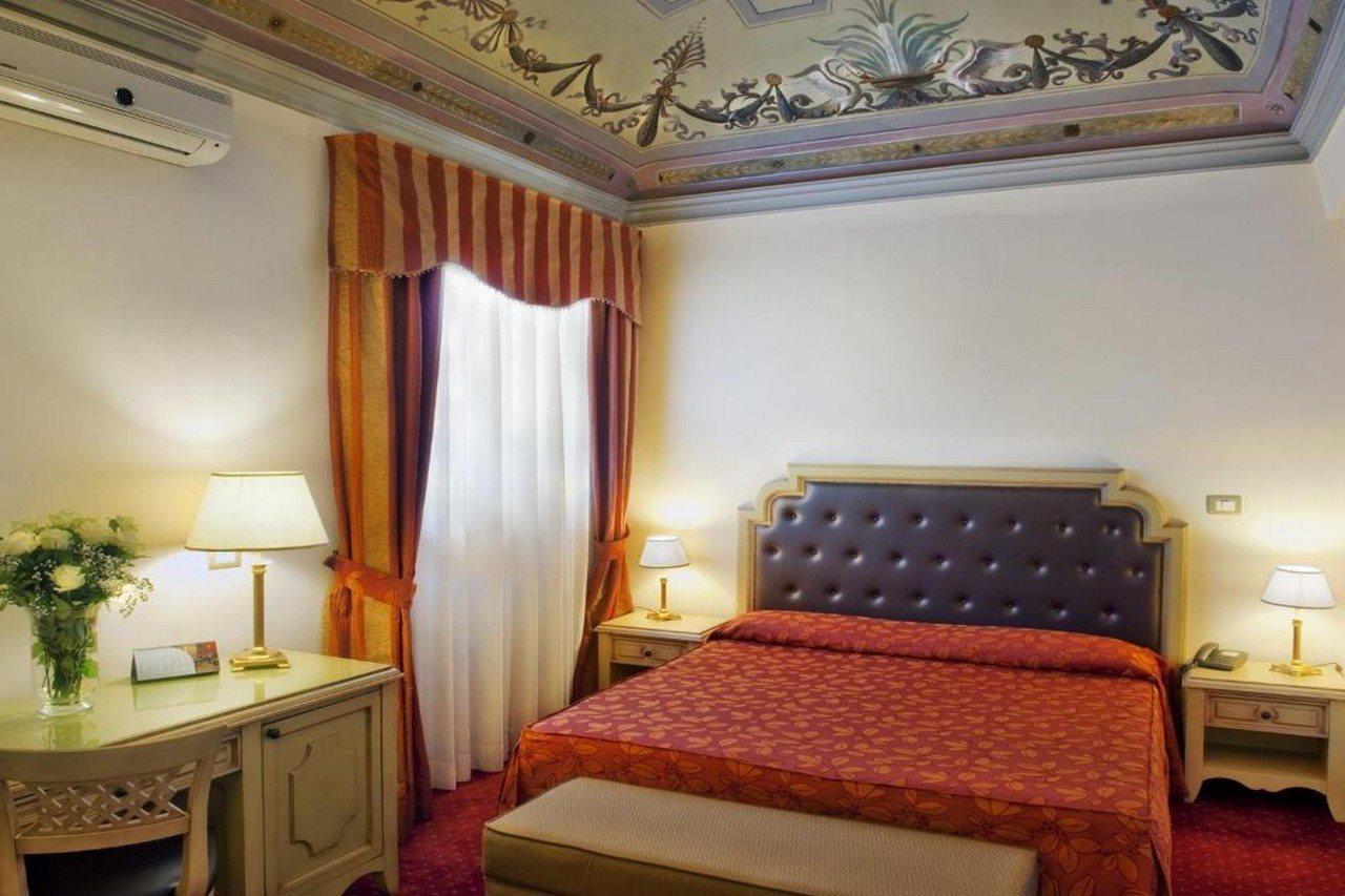 Hotel Manganelli Palace Катанія Номер фото