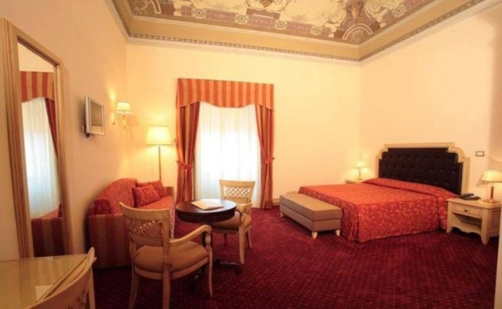 Hotel Manganelli Palace Катанія Екстер'єр фото